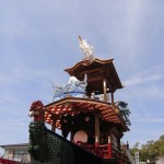 秋祭りと街道を行く