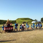 祭り囃子が聞こえ,太古の鼓動が満ちてくる