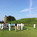 青塚古墳の清掃活動