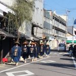 秋の城下町